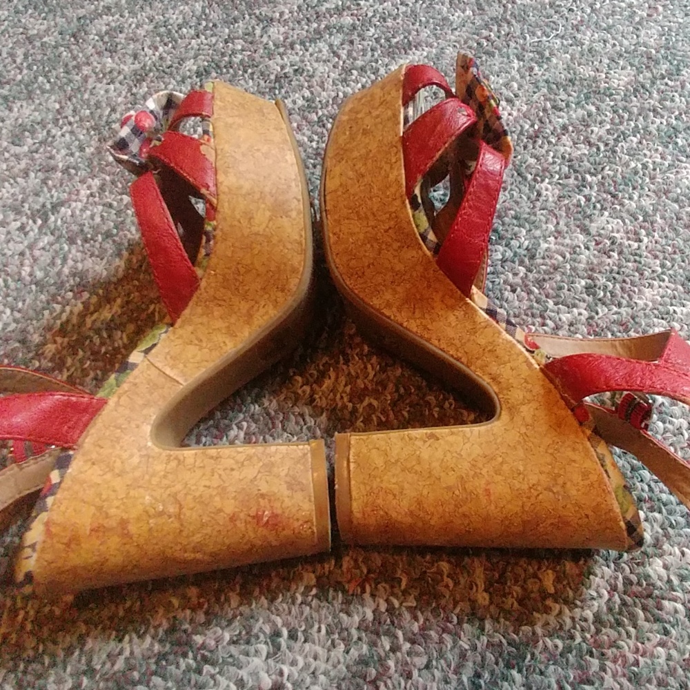 Platform sandles - Picture 2 of 3